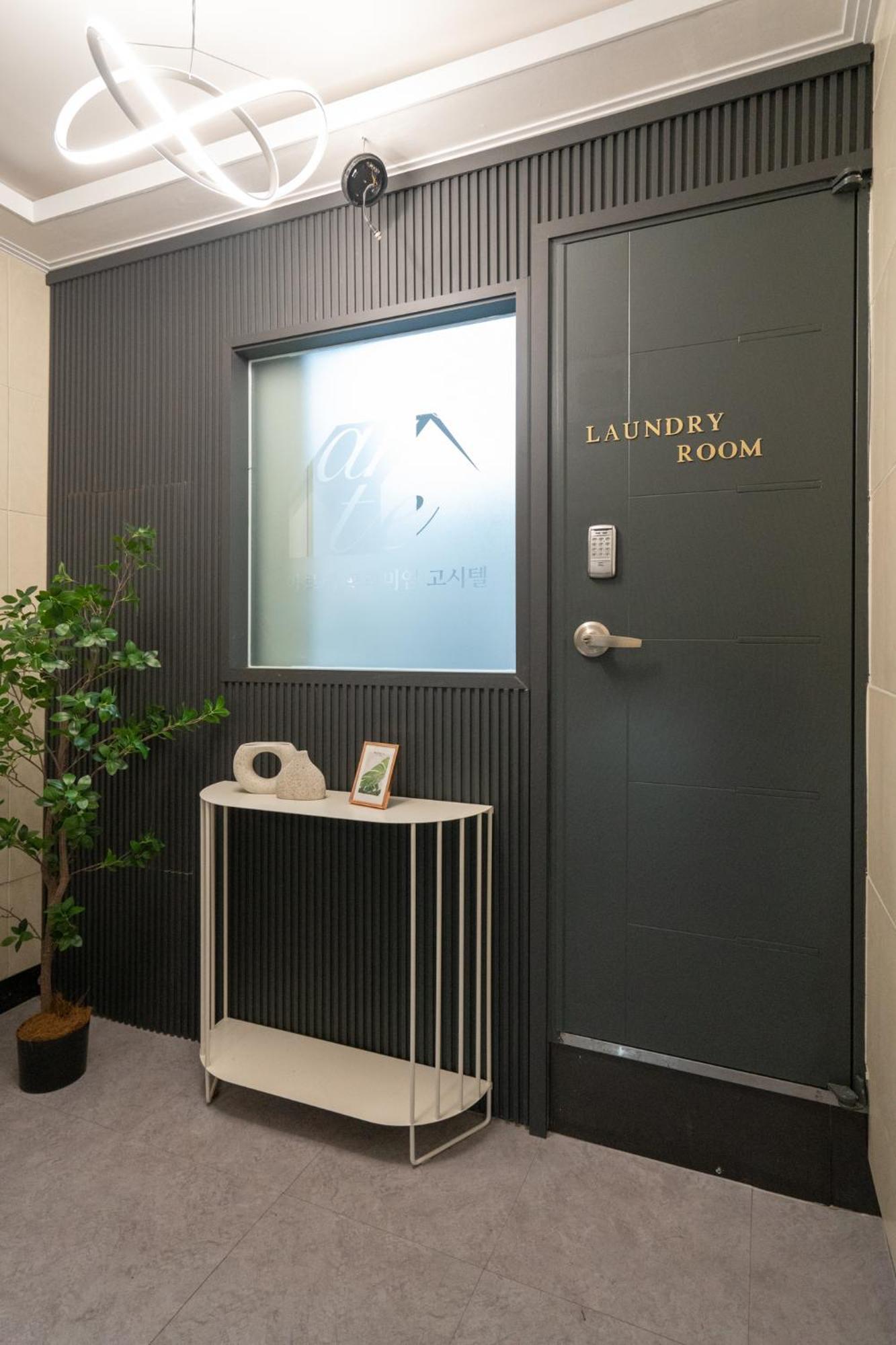 Arte Premium Oneroomtel Myeongdong Сеул Екстериор снимка